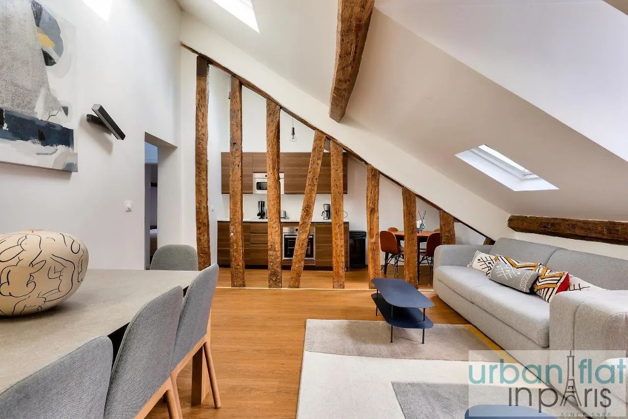 Urban Flat 117 - Charming 3bdr In *